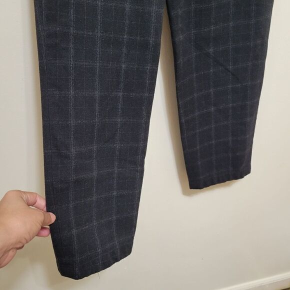 The Group by Babaton Jimmy Pant Black Windowpane Aritzia Size Small - Picture 4 of 12